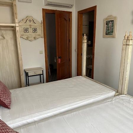 تولوكس Hostal Moon المظهر الخارجي الصورة
