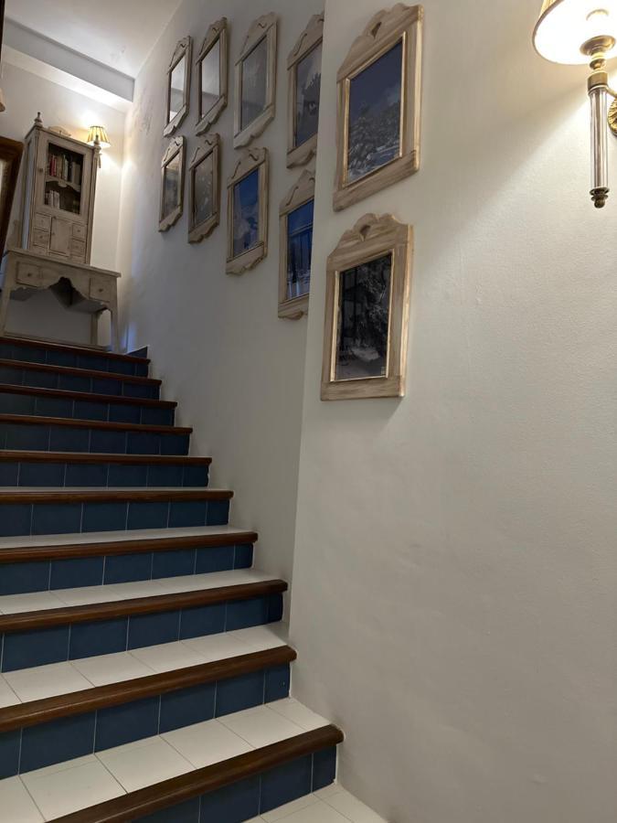 تولوكس Hostal Moon المظهر الخارجي الصورة