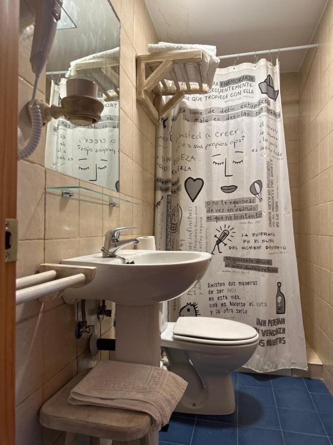 تولوكس Hostal Moon المظهر الخارجي الصورة